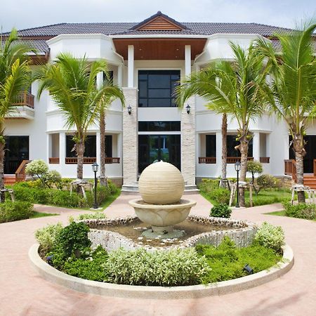 Rawai Grand House Hotel Bagian luar foto