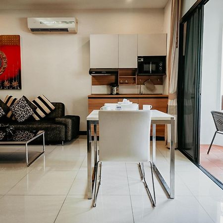 Rawai Grand House Hotel Bagian luar foto