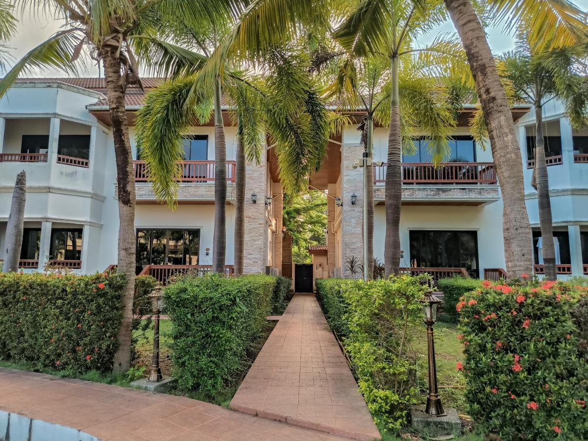 Rawai Grand House Hotel Bagian luar foto