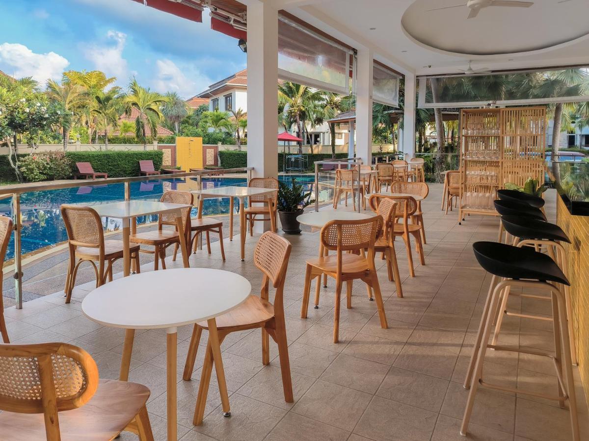 Rawai Grand House Hotel Bagian luar foto