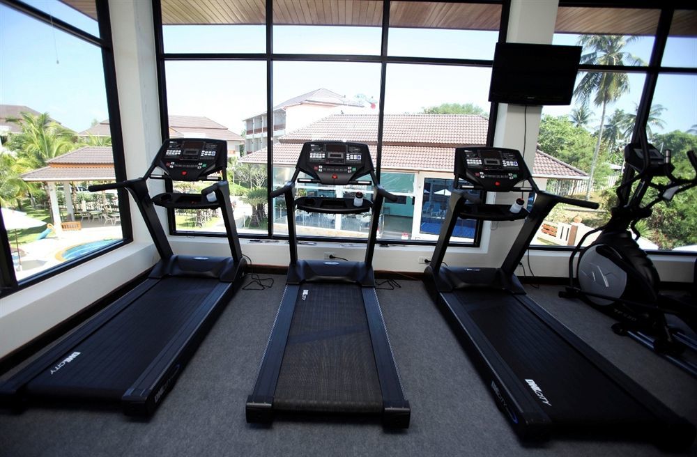 Rawai Grand House Hotel Bagian luar foto