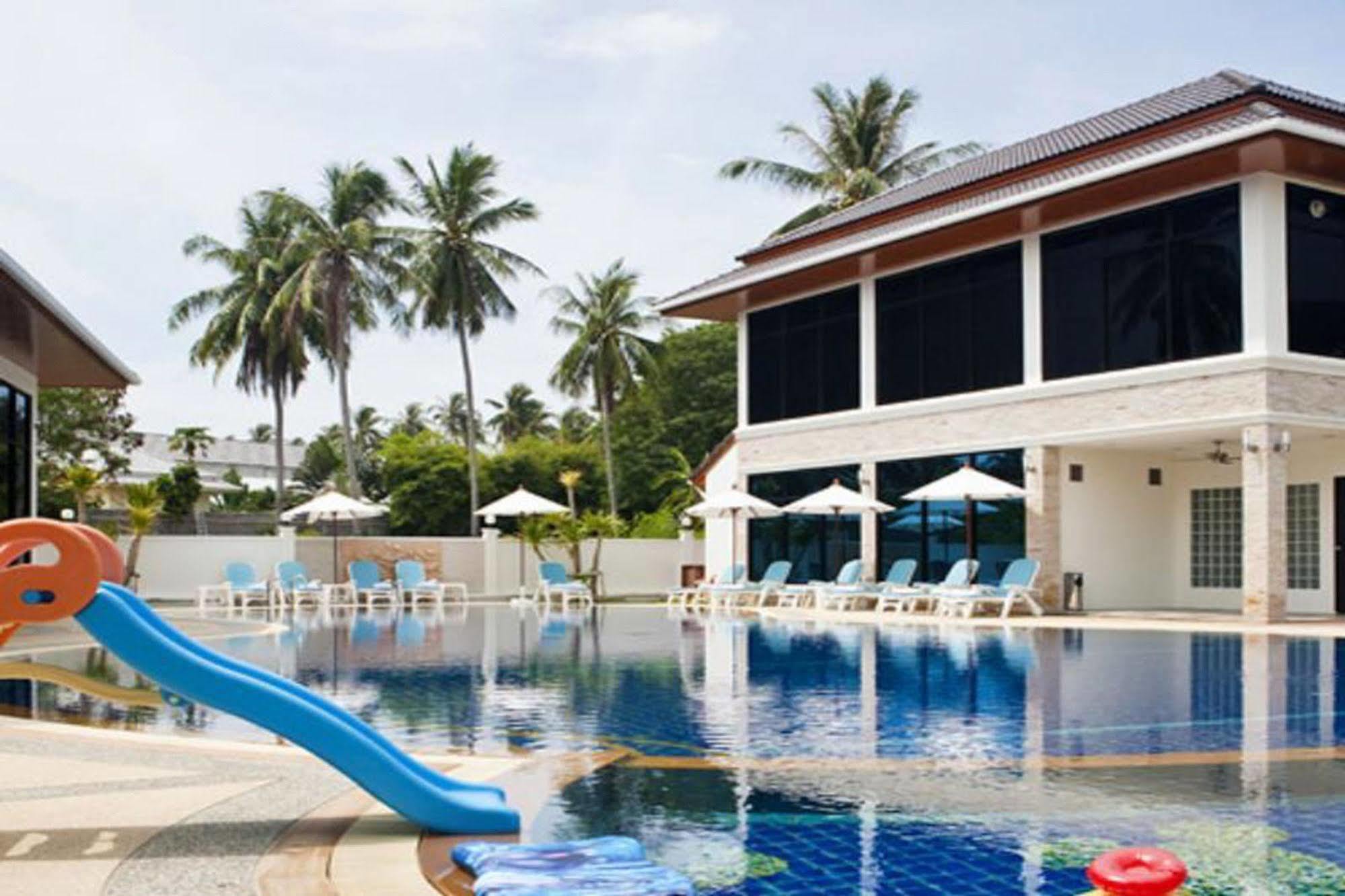 Rawai Grand House Hotel Bagian luar foto